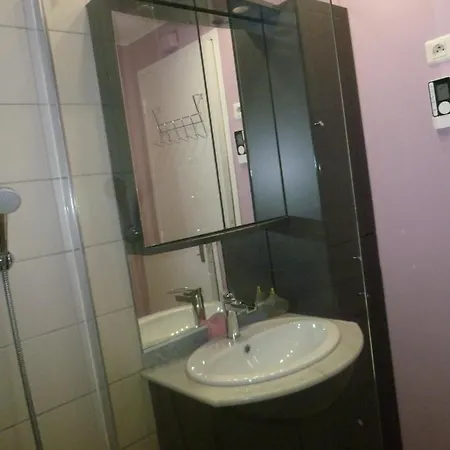 Opus One Trois Pieces Wi-fi Apartamento *